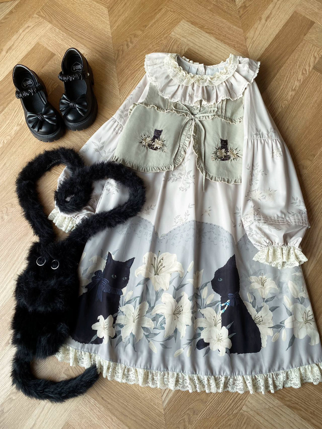 Akiyama Future Studio~Black Cat and Lily~Loose Kawaii Lolita OP Dress with Vest and Hat