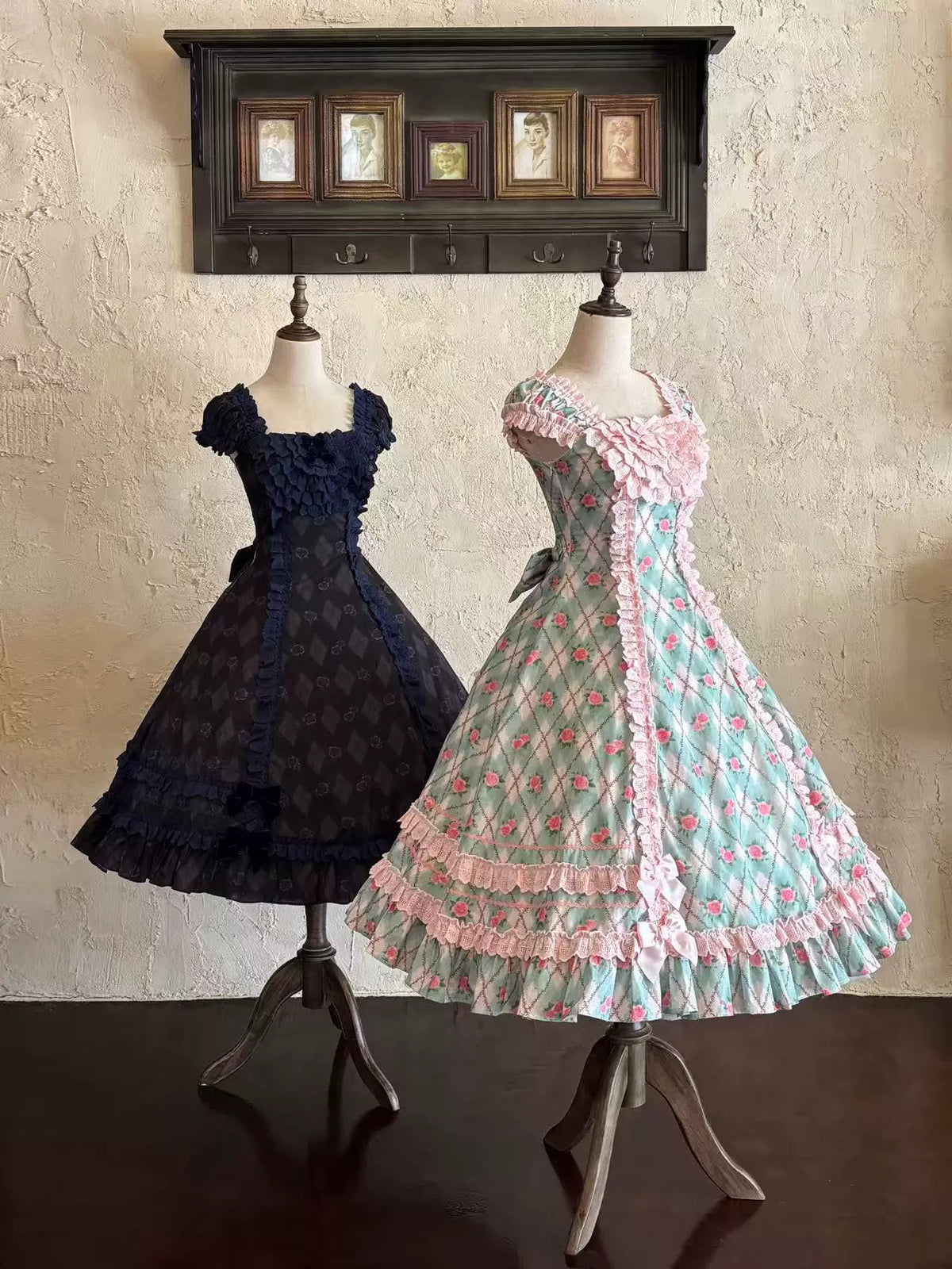 Red Pencil - Old School Lolita OP Dress, Salon de the Rose Print 46099:875134