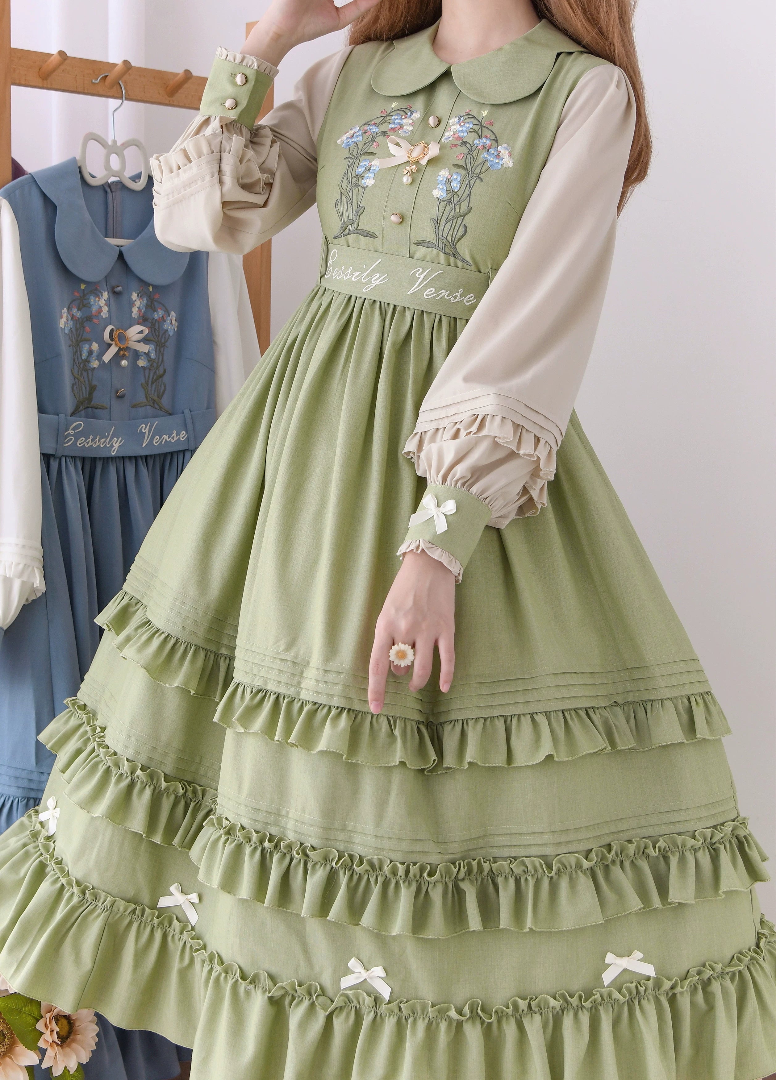 Verdant Name - High-waisted Classic Lolita Dress, Embroidered Bellflower
