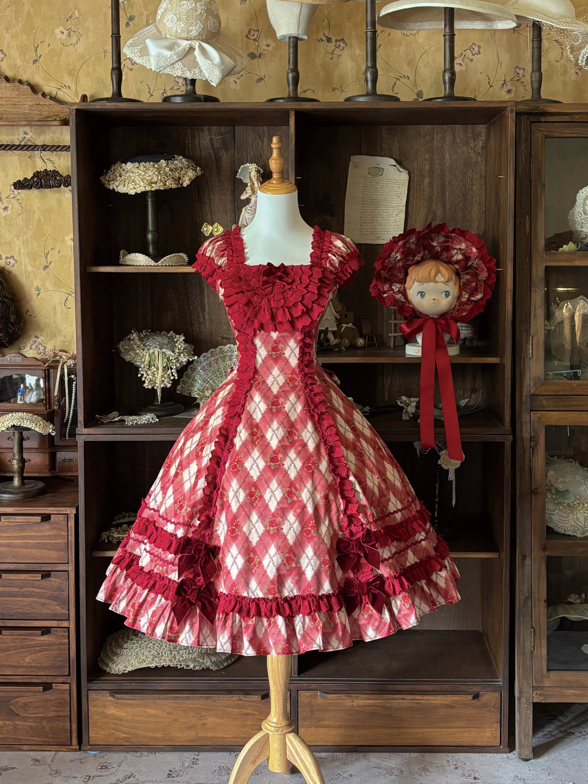 Red Pencil - Old School Lolita OP Dress, Salon de the Rose Print 46099:875133