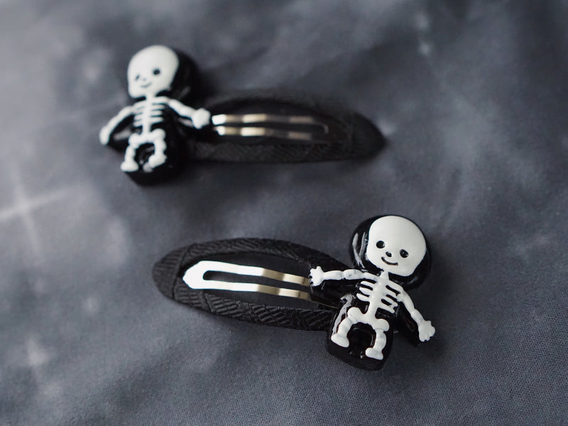 Strange Sugar~Gothic Skeleton Man Shaped Hair Clips a pair of skeleton man shaped hair clips  