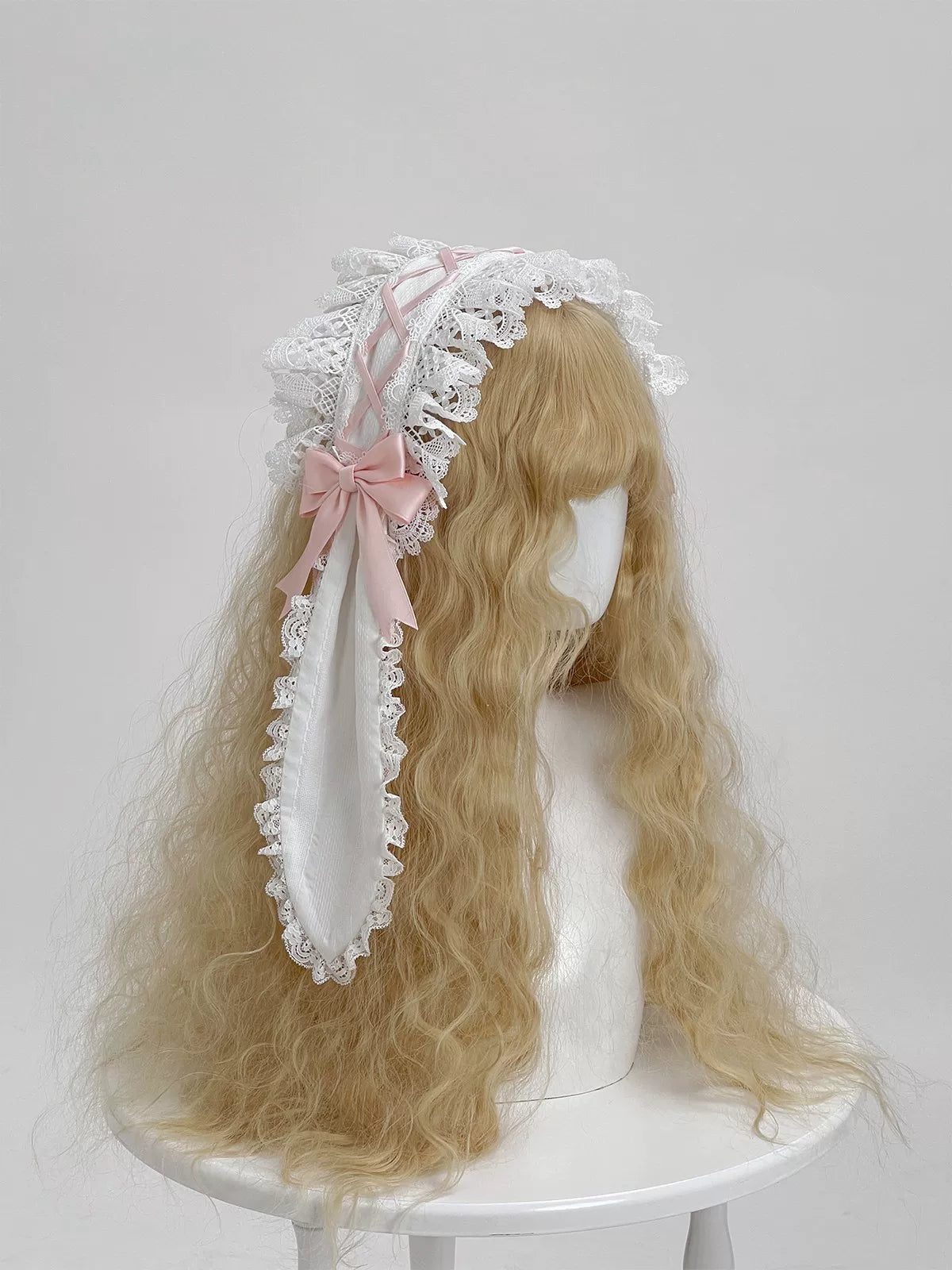 Lop-Eared Bunny Dream - Vintage Lolita Doll-like Nightdress, Ruffles & Bow Hairband S