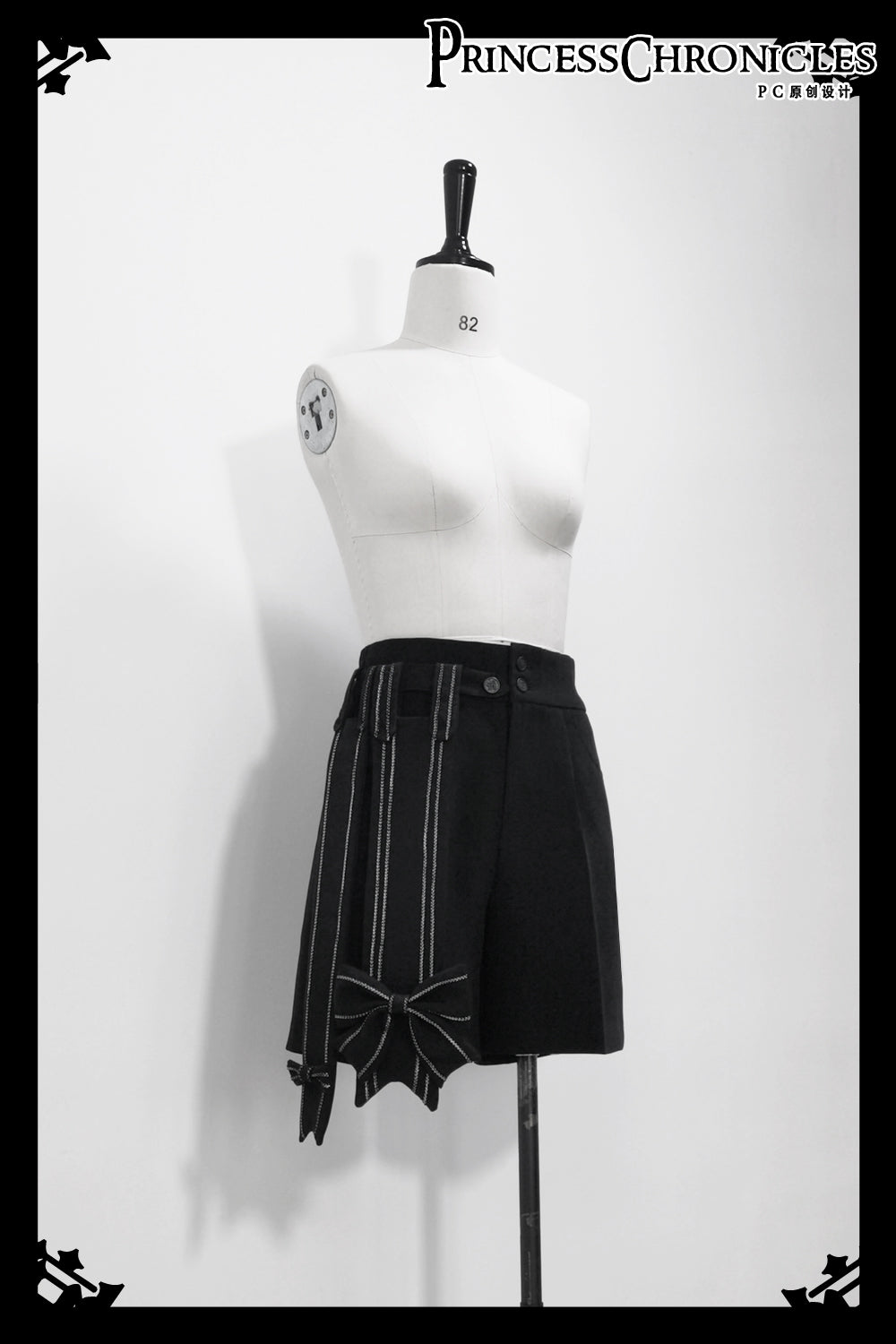 Princess Chronicles - ShenYao - Ouji Vintage Lolita Black Bow Shorts S black shorts