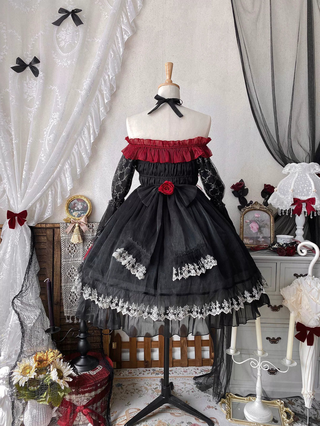 Uncle Wall Original~Night of Berea~Gothic Lolita OP Black and Red Lolita Dress