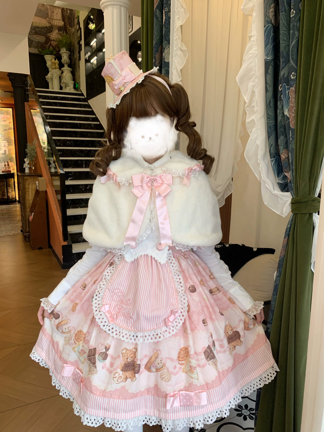 The Seventh Doll~Old School Lolita Cape Bunny Plush Short Coat   