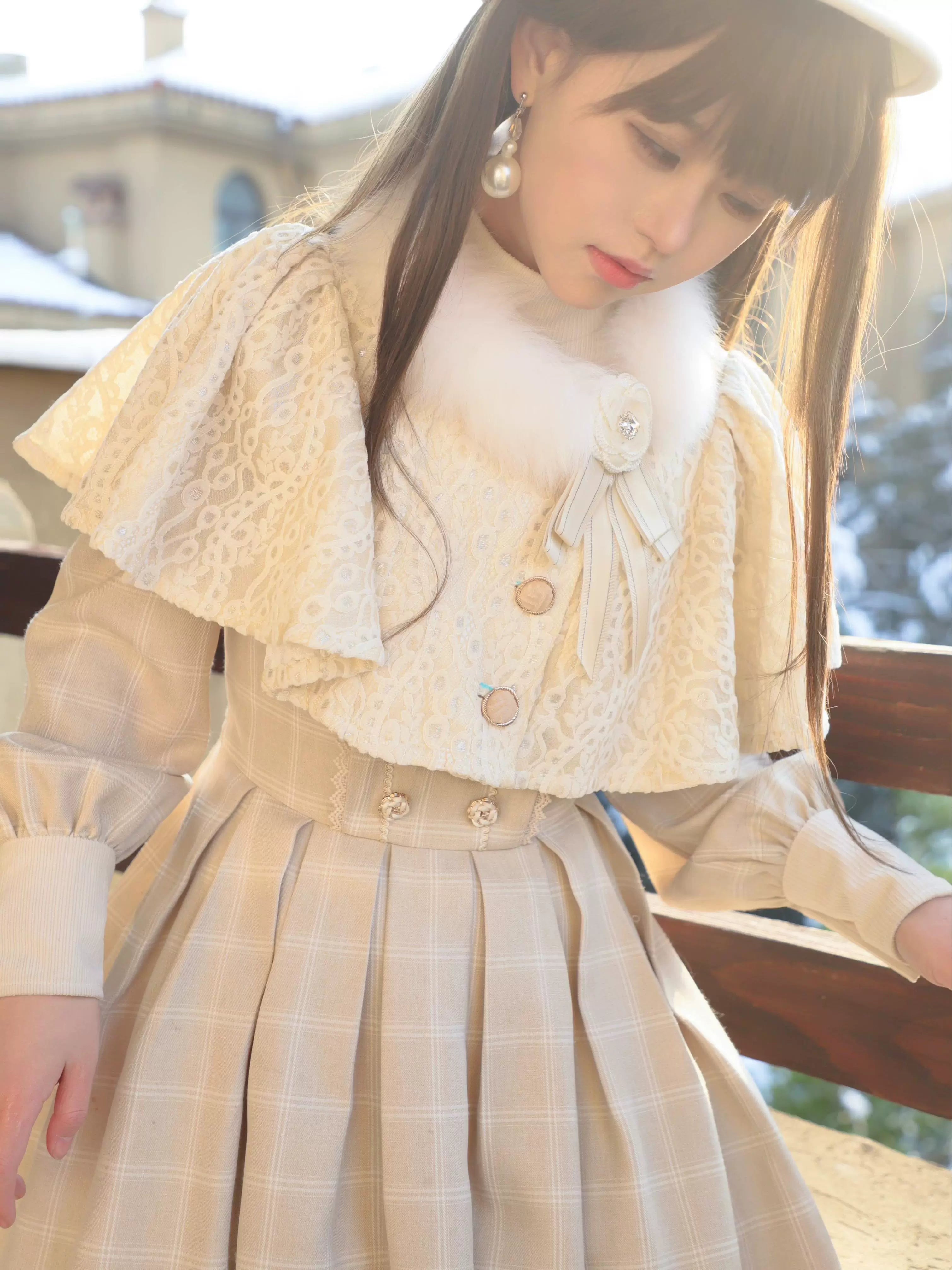 ZeeYe - Elegant Lolita Cape Fur Collar Lolita Cape Coat Cape only (with fox fur collar - hand wash only) One Size