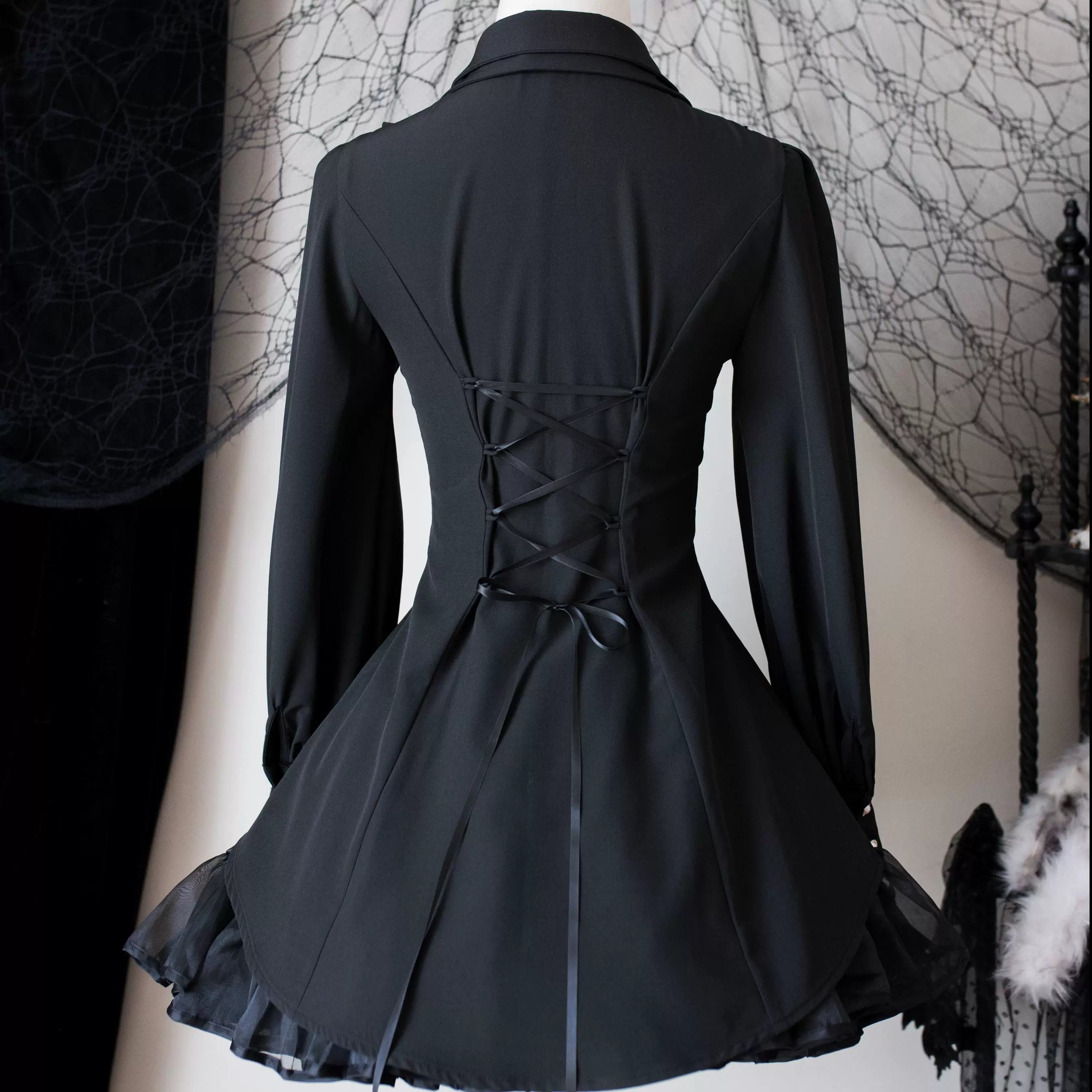 Alice in Wonderland - Love Moon Serenade - Classic Lolita Shirt Preppy Style Blouse