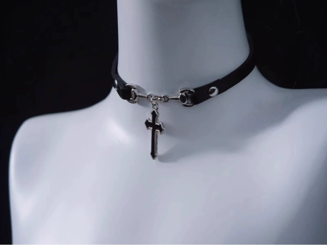 Strange Sugar~Gothic Lolita Choker with Cross Pendant