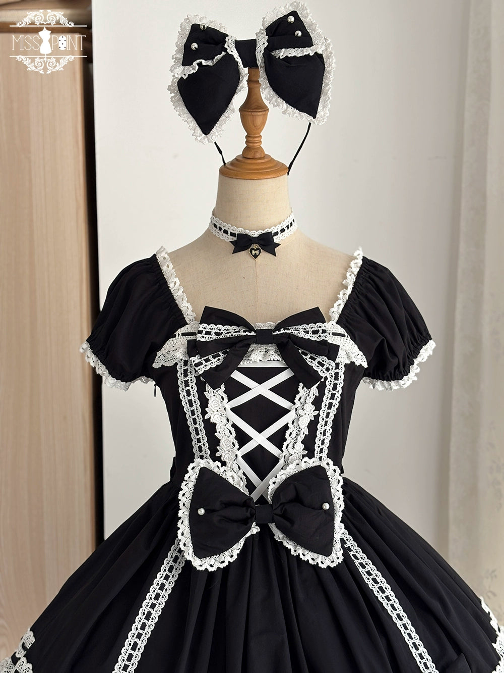 Miss Point - Vintage Petal Rabbit - Old School Lolita OP Cotton Dress With Petal-Shaped Hem 43135:768544