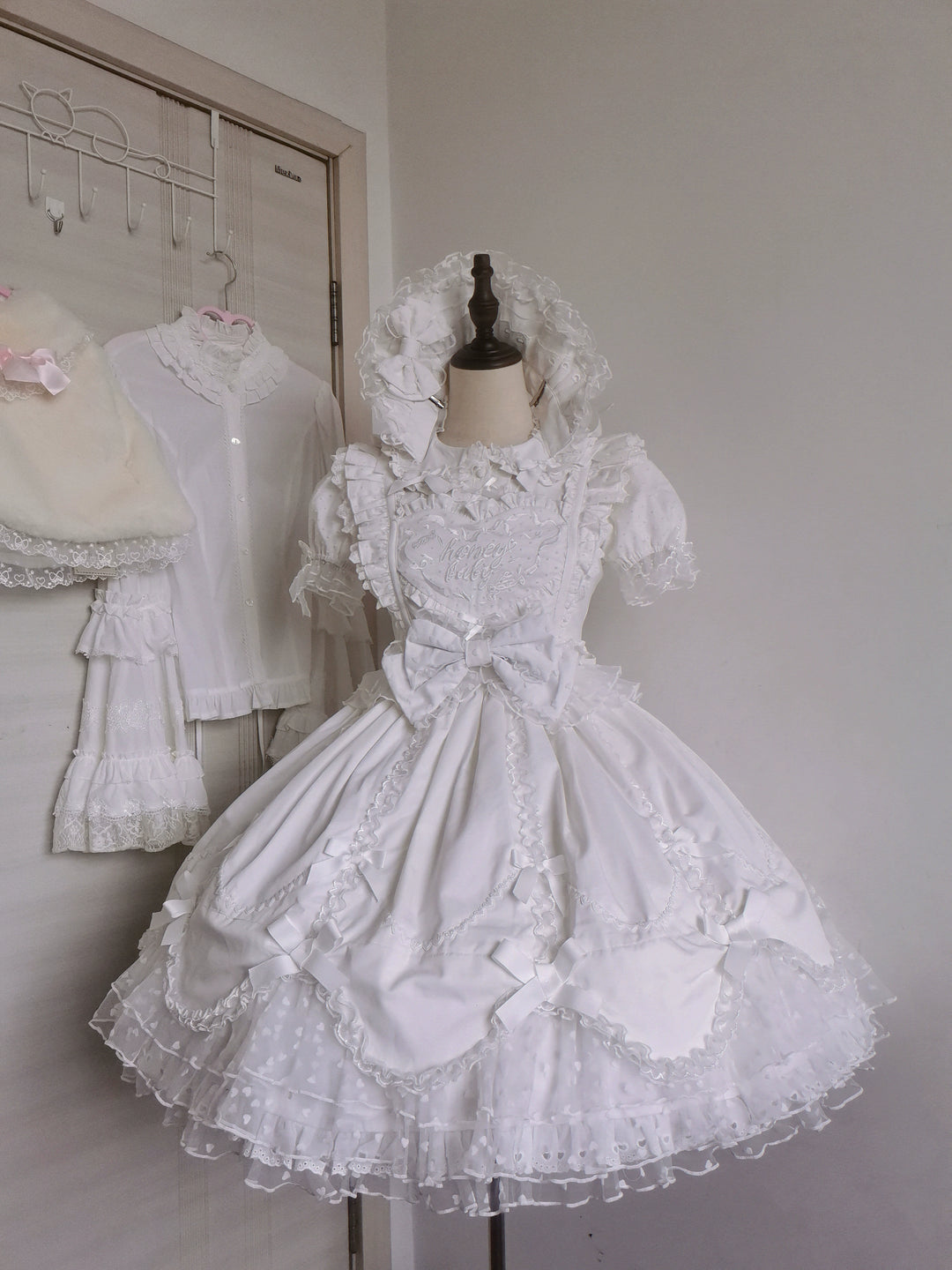 (BFM)The Seventh Doll~Sweet Diary SP~Vintage Lolita Jumper Dress Petal-like Hem JSK Headdress Set S white KC full set(a JSK +a short sleeve shirt+ a pair of cuffs and a KC) 