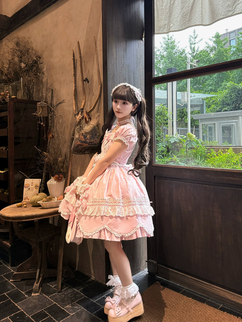 Miss Point - Vintage Petal Rabbit - Old School Lolita OP Cotton Dress With Petal-Shaped Hem 43135:768514
