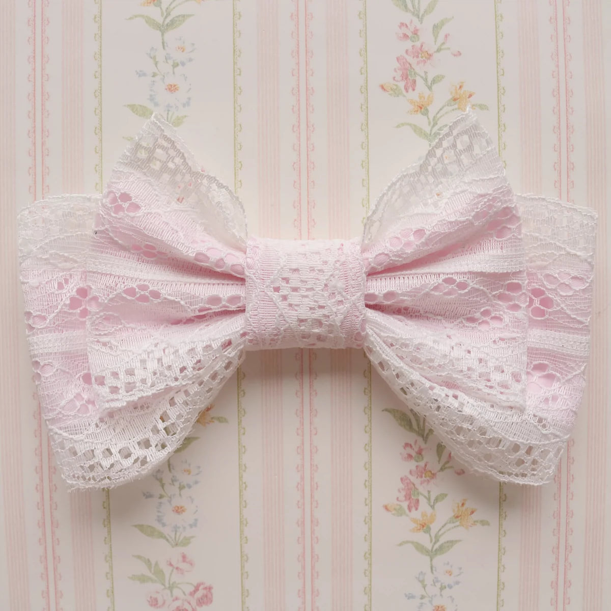Creamy Bubbles - Sweet Lolita Hair Clip Pink Lace Bow Hair Clip and Brooch Handmade a new version of gentle pink hair clip