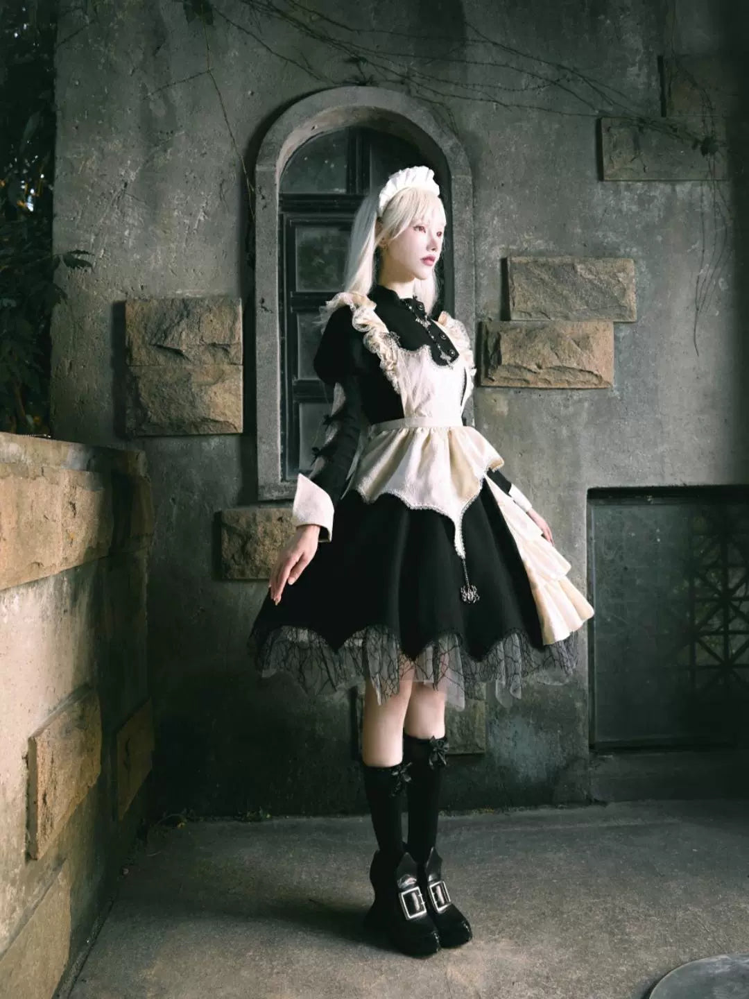 Sakurahime~Spider Dream~Gothic Lolita OP Dress Maid Lolita Built-in Fishbone Detachable Apron