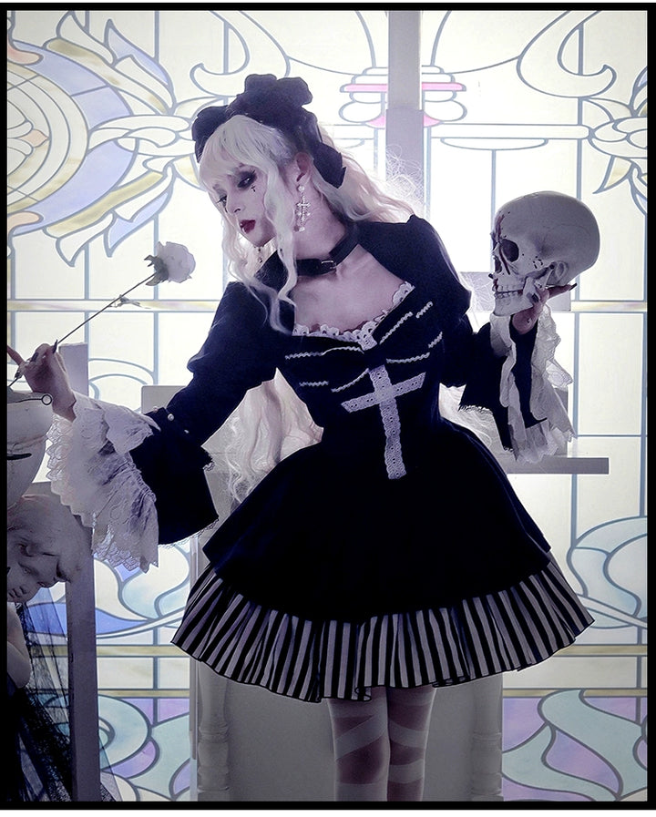 With PUJI~Requiem of Peace~Gothic Lolita Halloween Dress Fake Two-Piece OP   