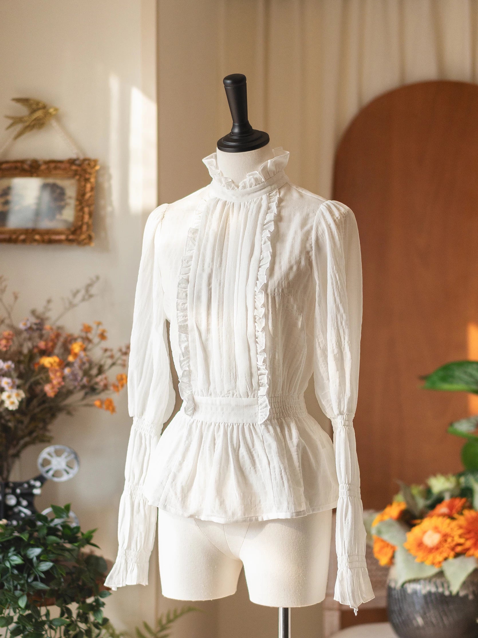 Misty Forest - White Classic Lolita Long Sleeve Blouse, Detachable Jabot