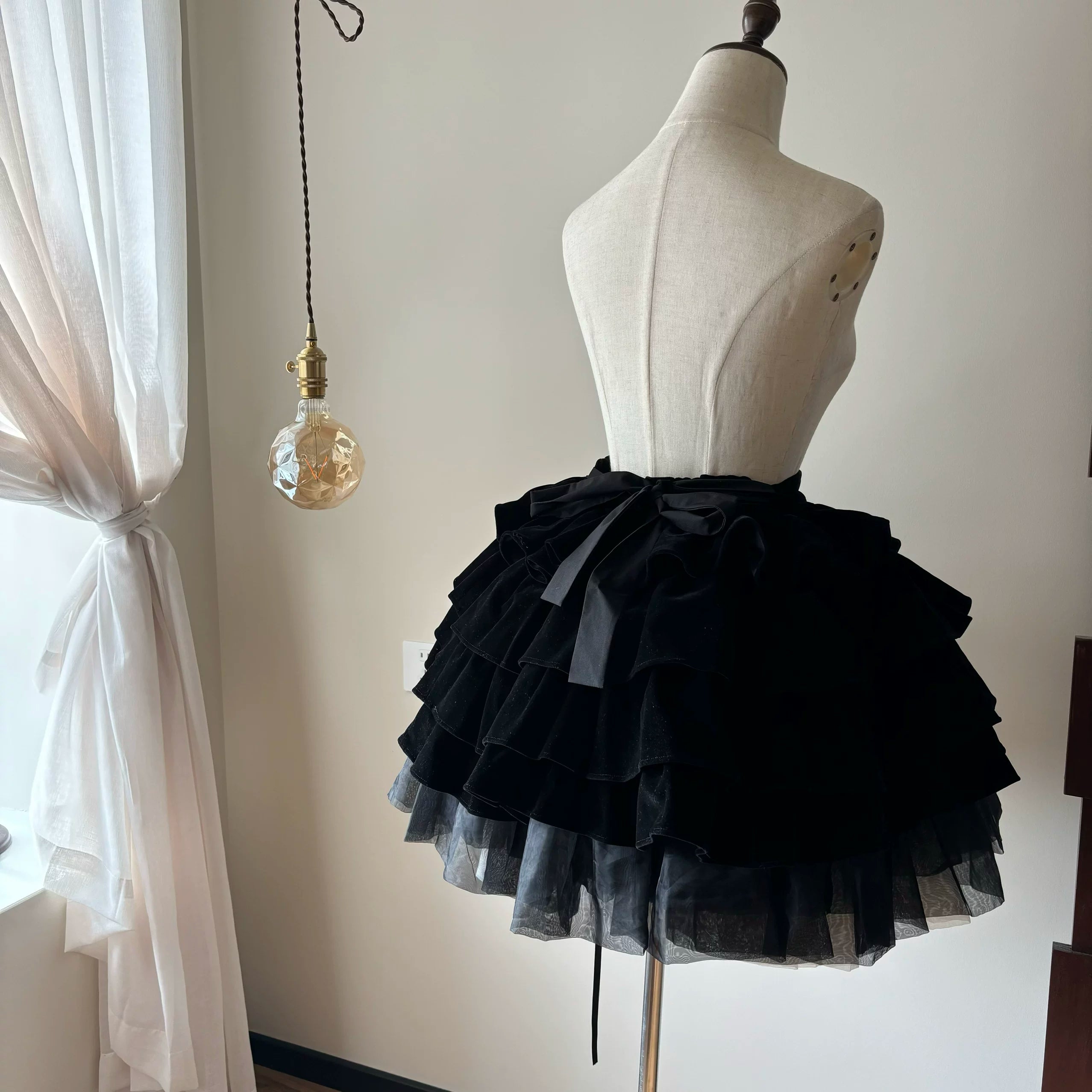 A Tiny Cake - Doll-like Velvet Lolita Skirt, Tiered Skirt Black (velvet style) S