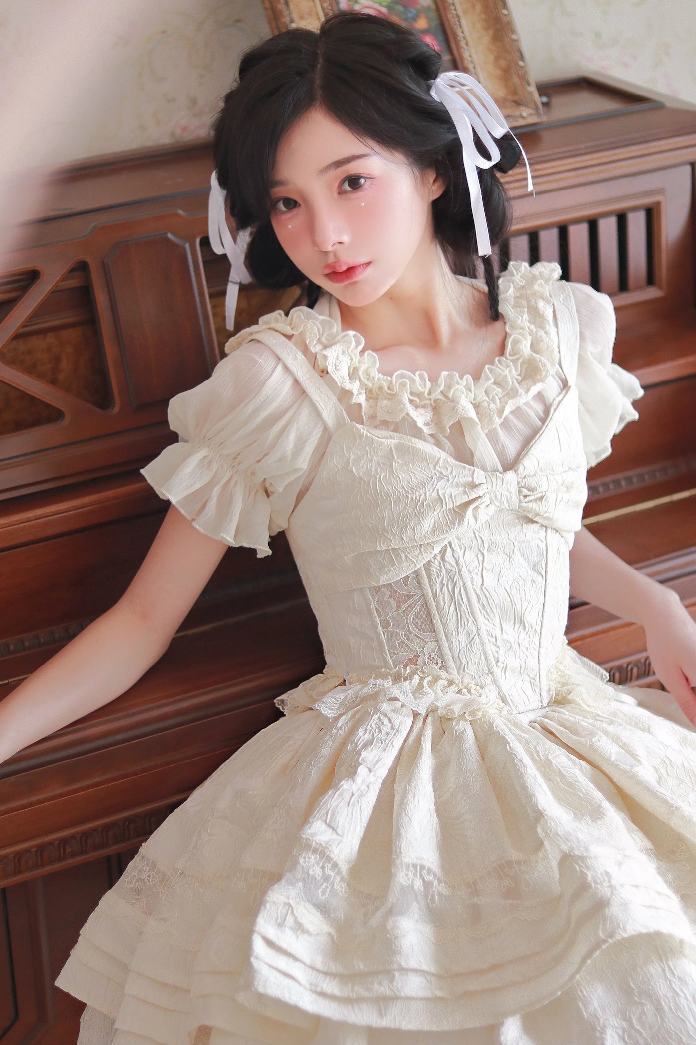 Airfreeing~White Gardenia~Classical Lolita Skirt Embossed Fabric Skirt Suit   
