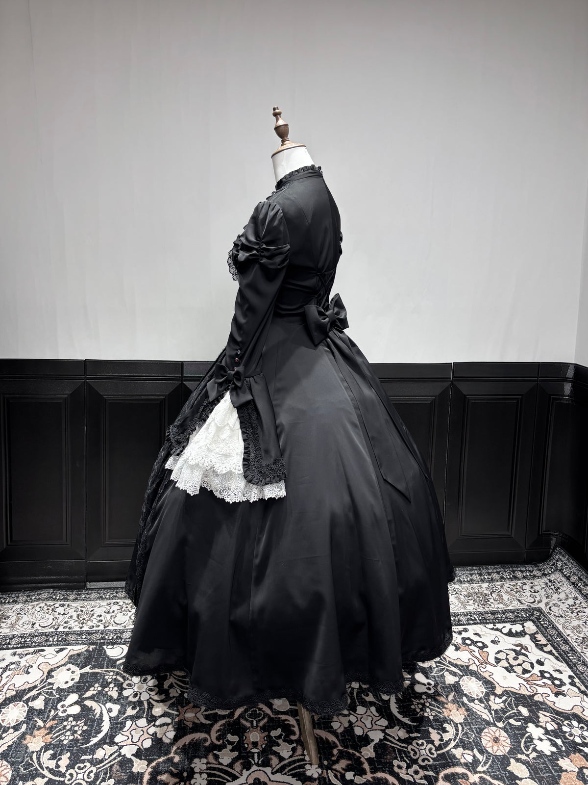 Silver Mist - Halloween Black Gothic Lolita OP Dress, Lace Hime Sleeves