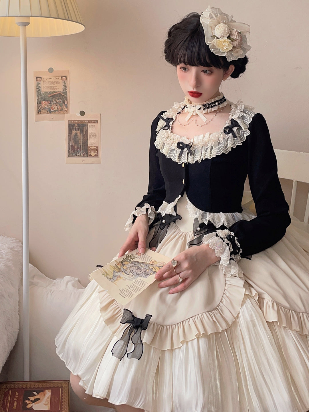 Unideer~Prelude~Elegant Lolita Bolero Jacket with Lace Ruffle Frill