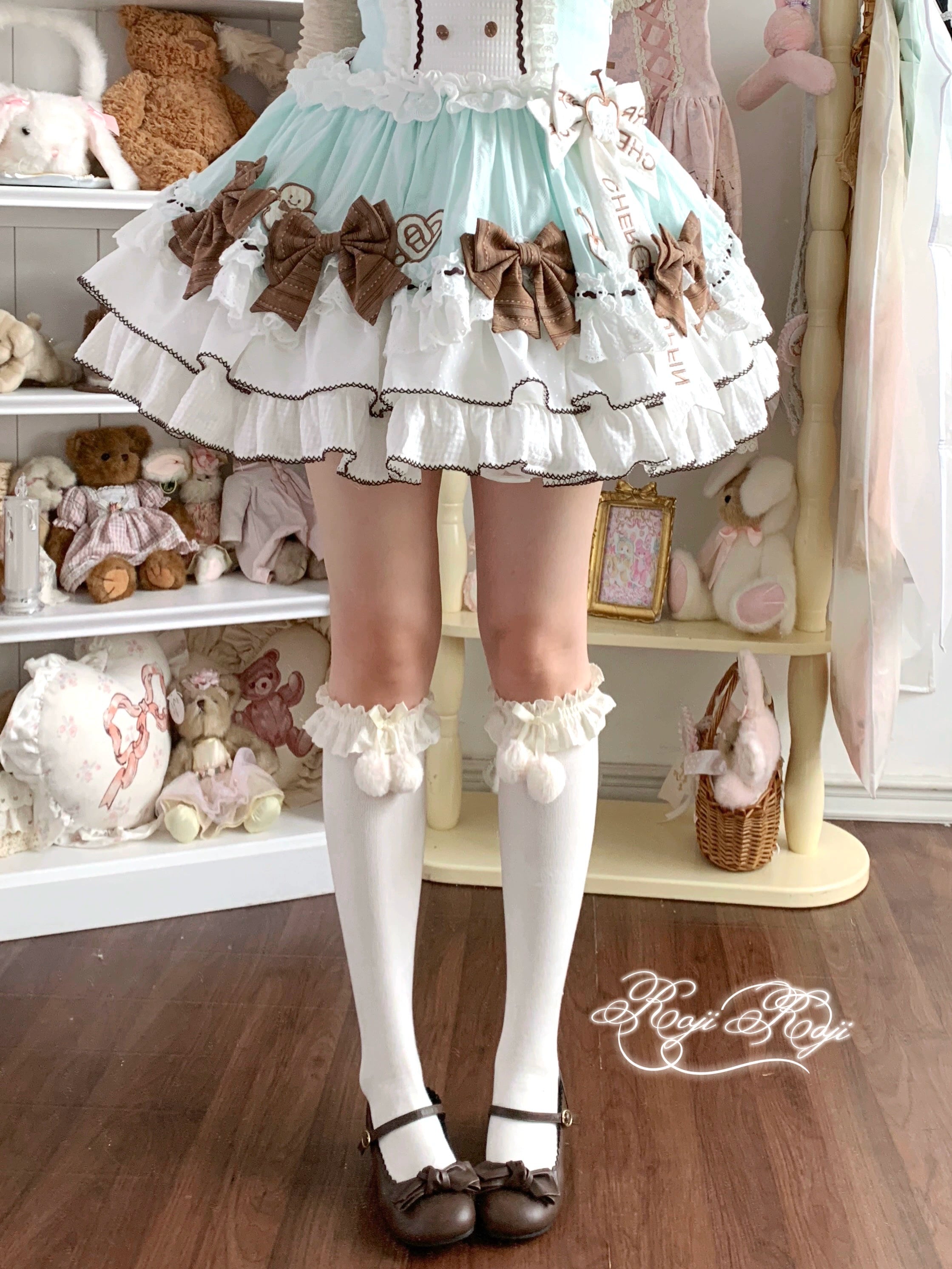 Roji Roji - Lolita Calf & Over-Knee Socks, Pom-Pom Accents 44347:804939