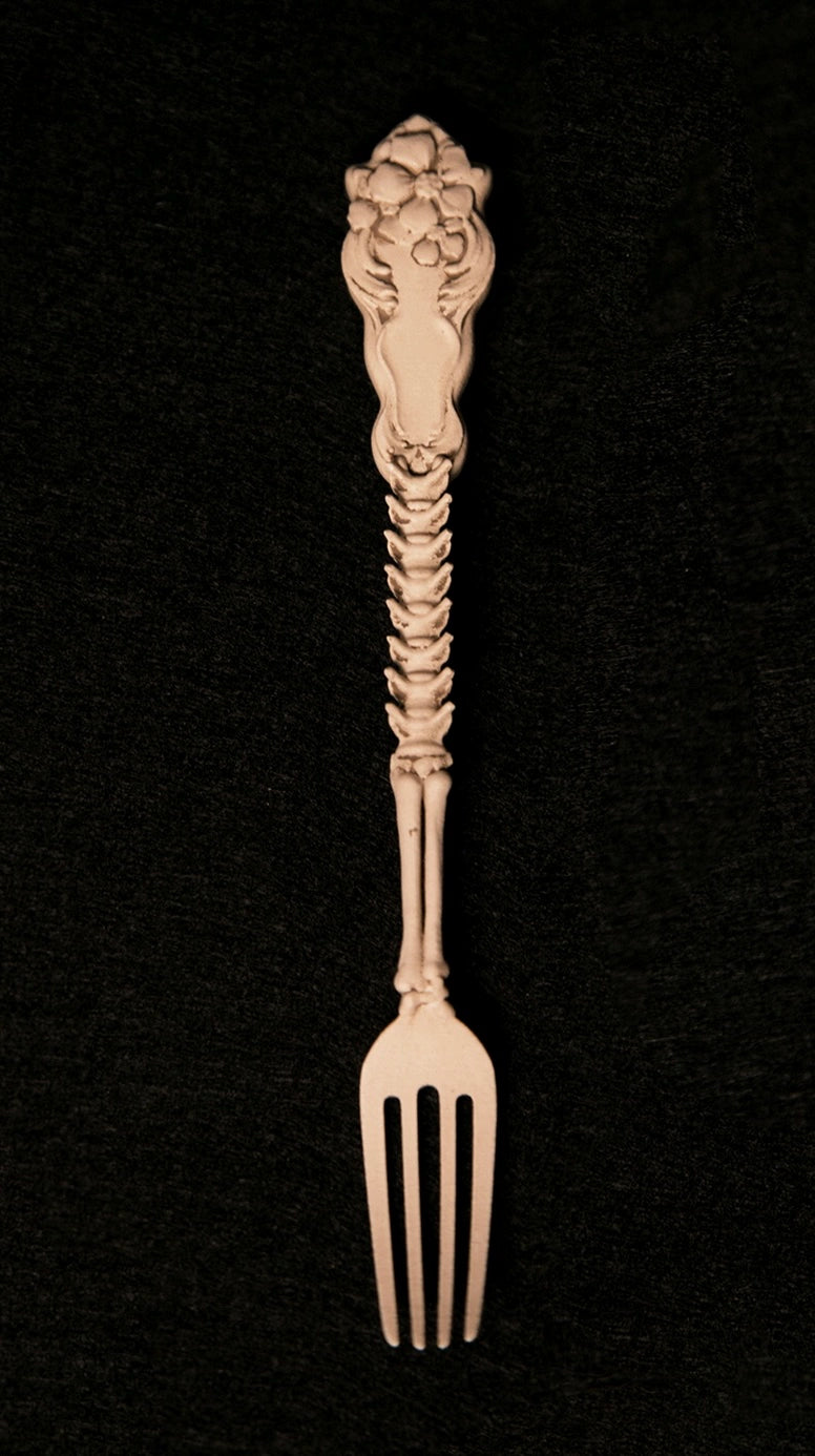 (BFM)MOU~Skeleton Strawberry Series Knife Fork Lolita Accessory old feeling white fork  