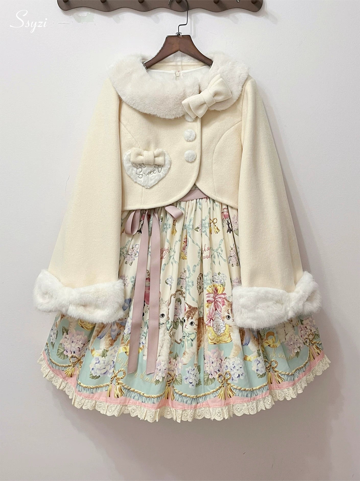 Rabbit Heart Knot - Sweet Lolita Winter Short Coat, Detachable Bunny-Ear Collar 45891:866905