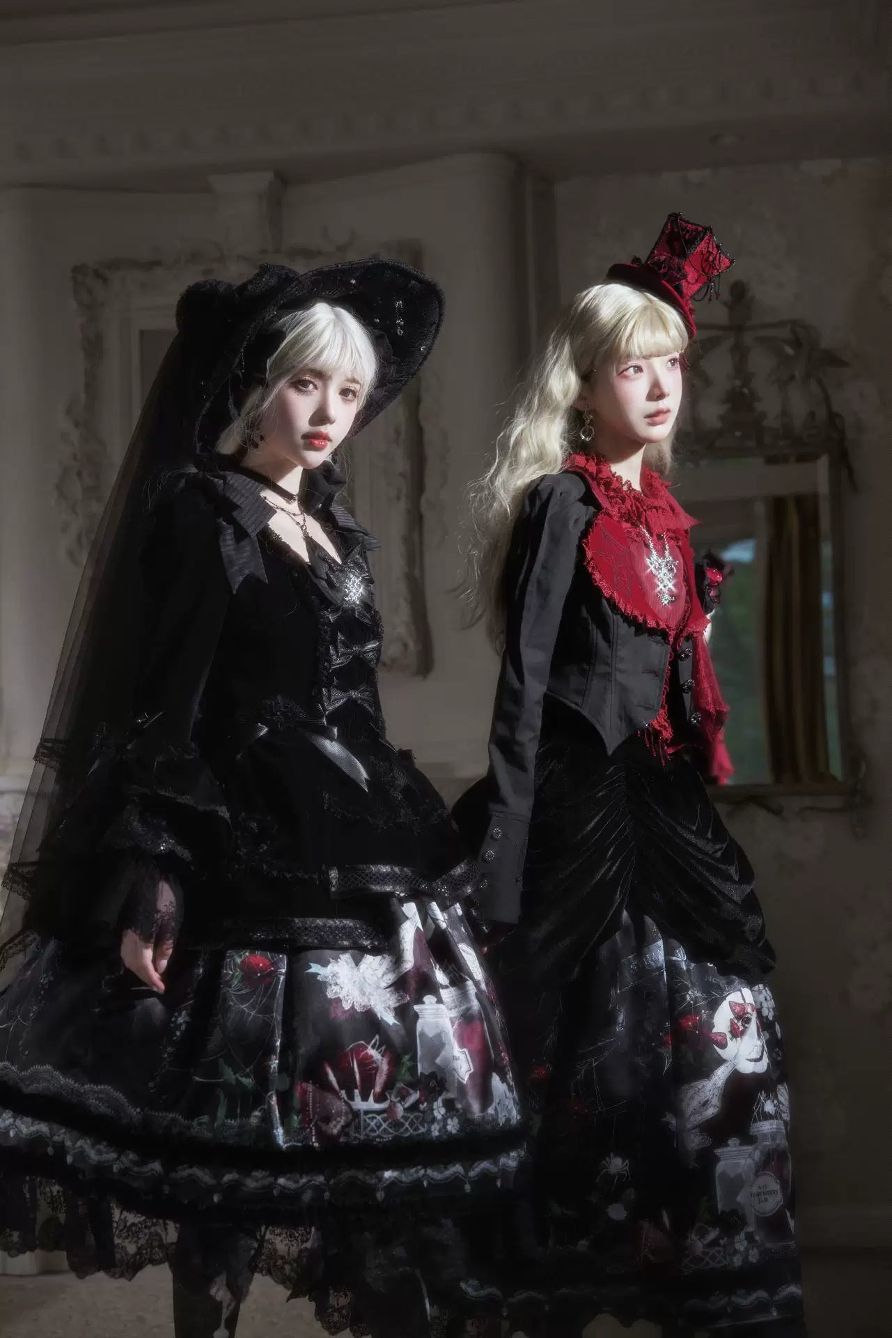 Monster Strawberry Hunt - Gothic Lolita Strawberry Printed Velvet Dress Set 45737:859857