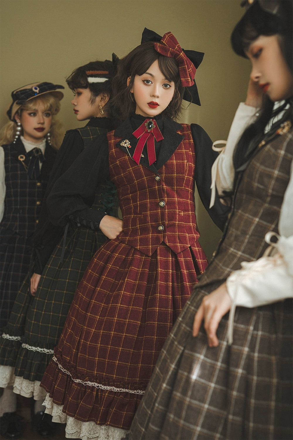 Miss Point - Rose - Elegant Lolita Pliad Print Vest Customized