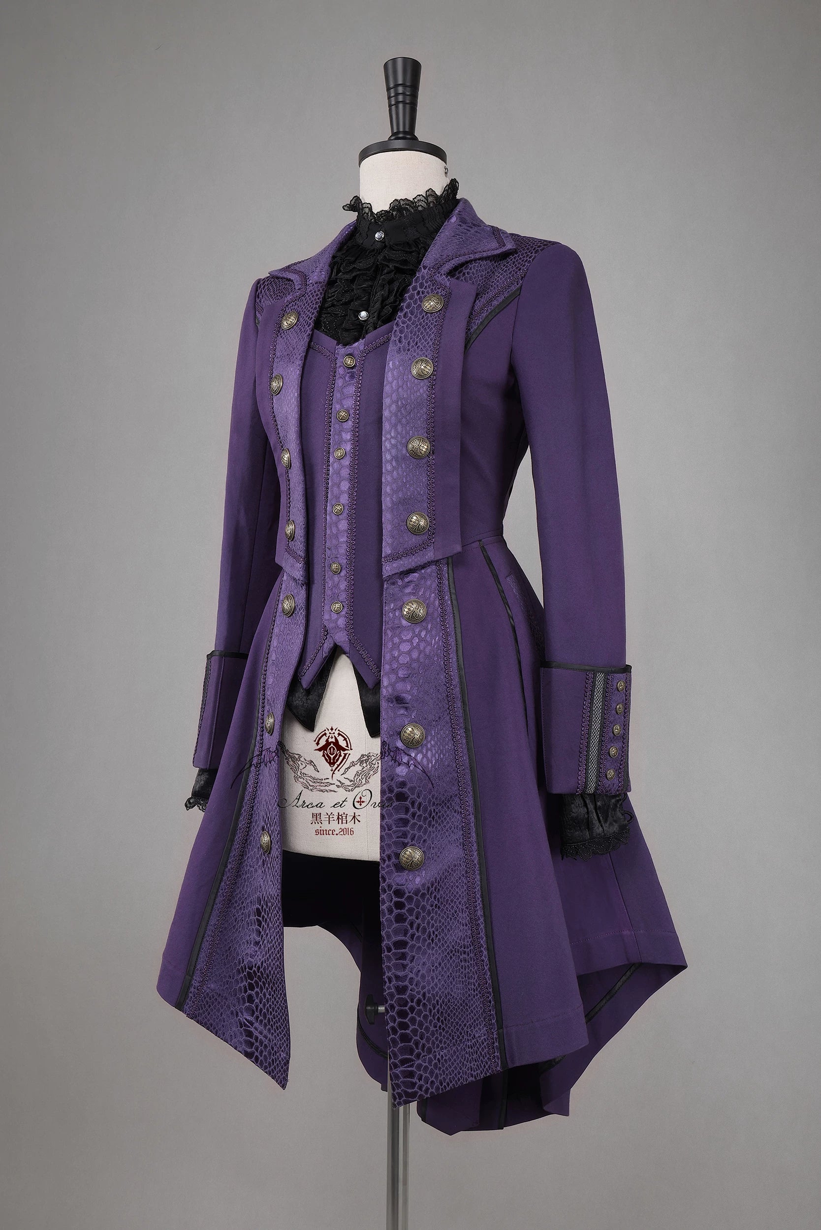 Bat Wing - Embroidery Ouji Lolita Coat, Detachable Front Panels 44433:808165