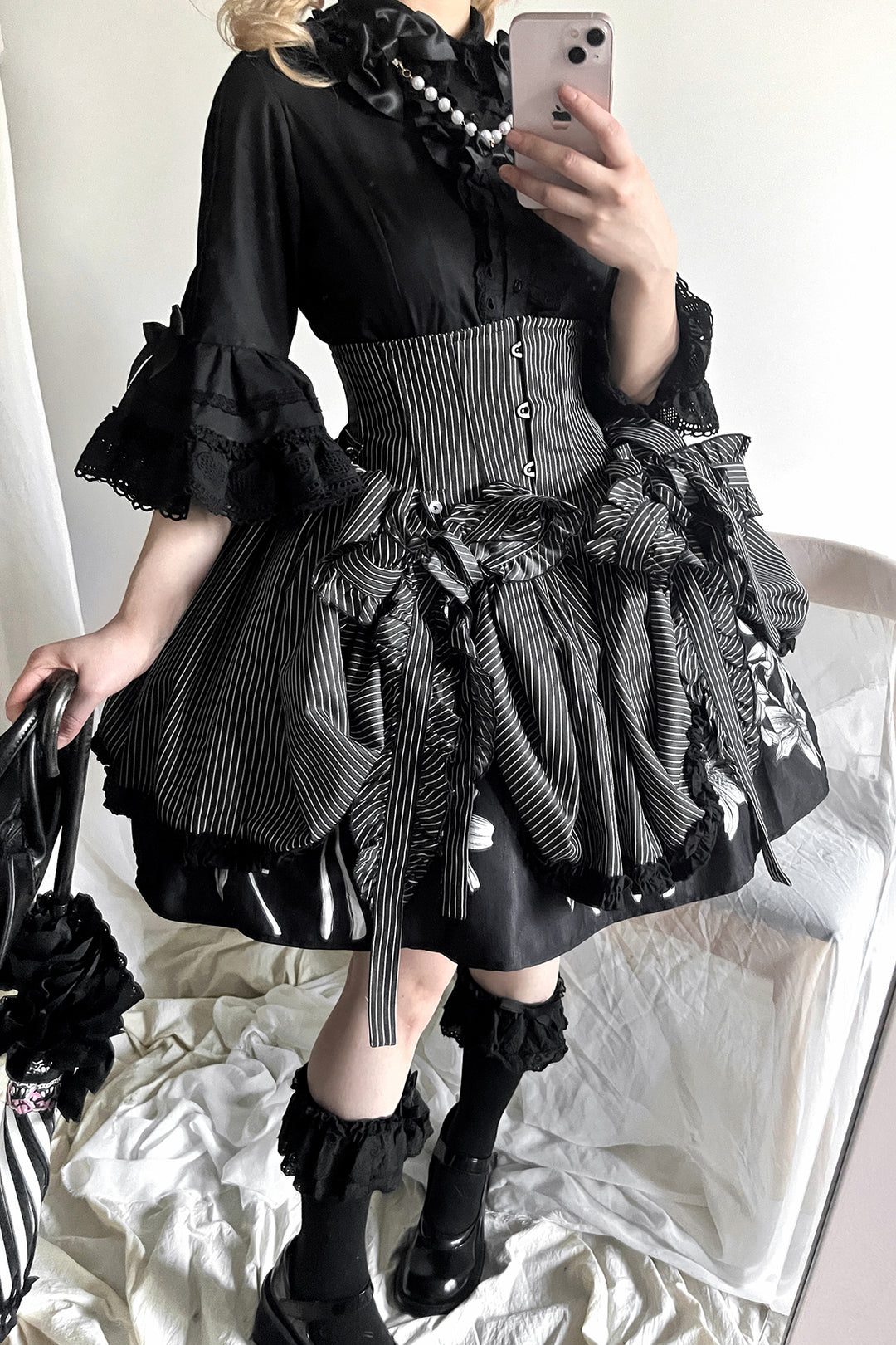 Vcastle~Sweet Crepes~Sweet Lolita Shirt with Princess Sleeves and Bow Chain