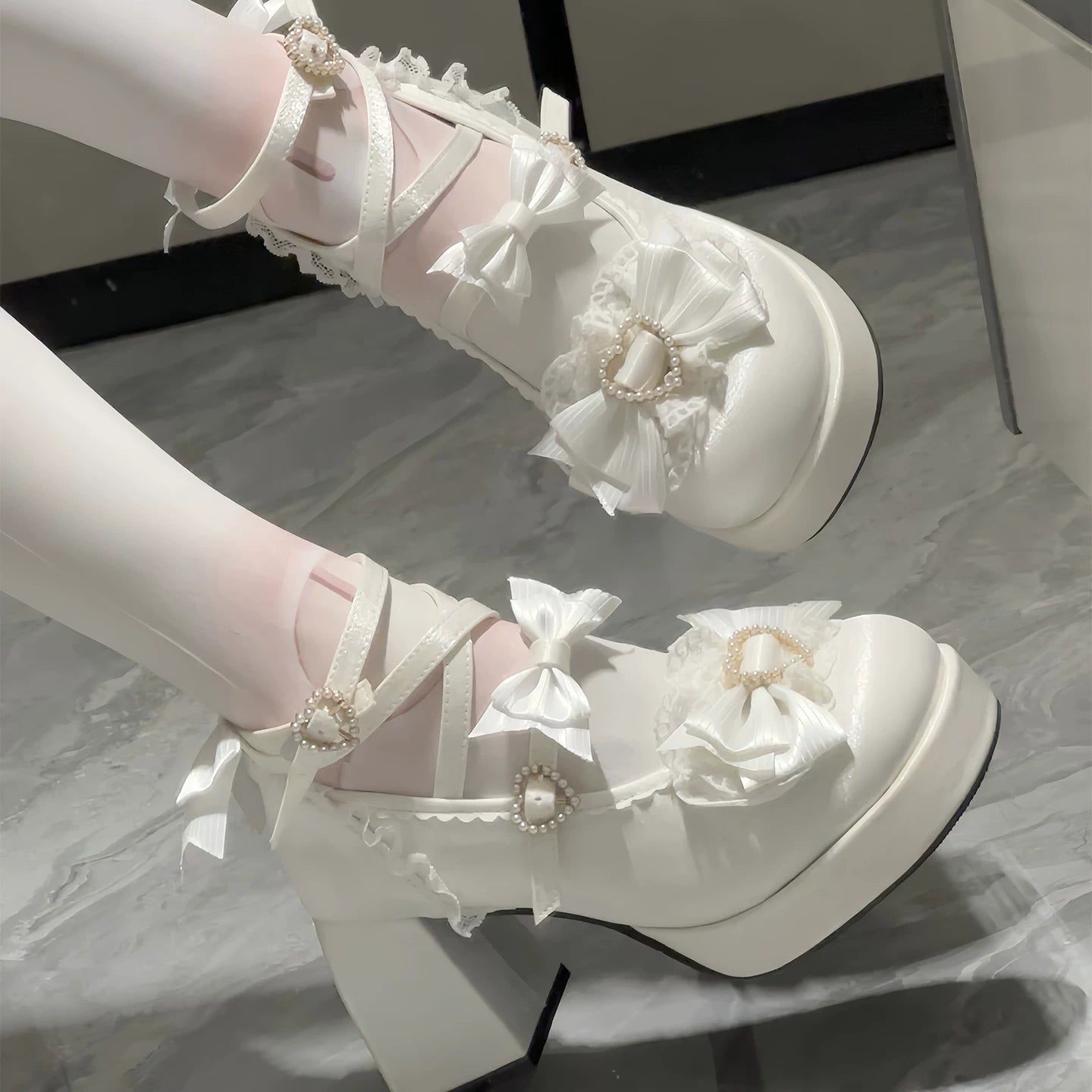Romance of Hearts - Sweet Lolita Chunky Heeled Shoes, Pearl Heart Accents (White / 34 35 36 37 38 39 40 41) 45692:859290