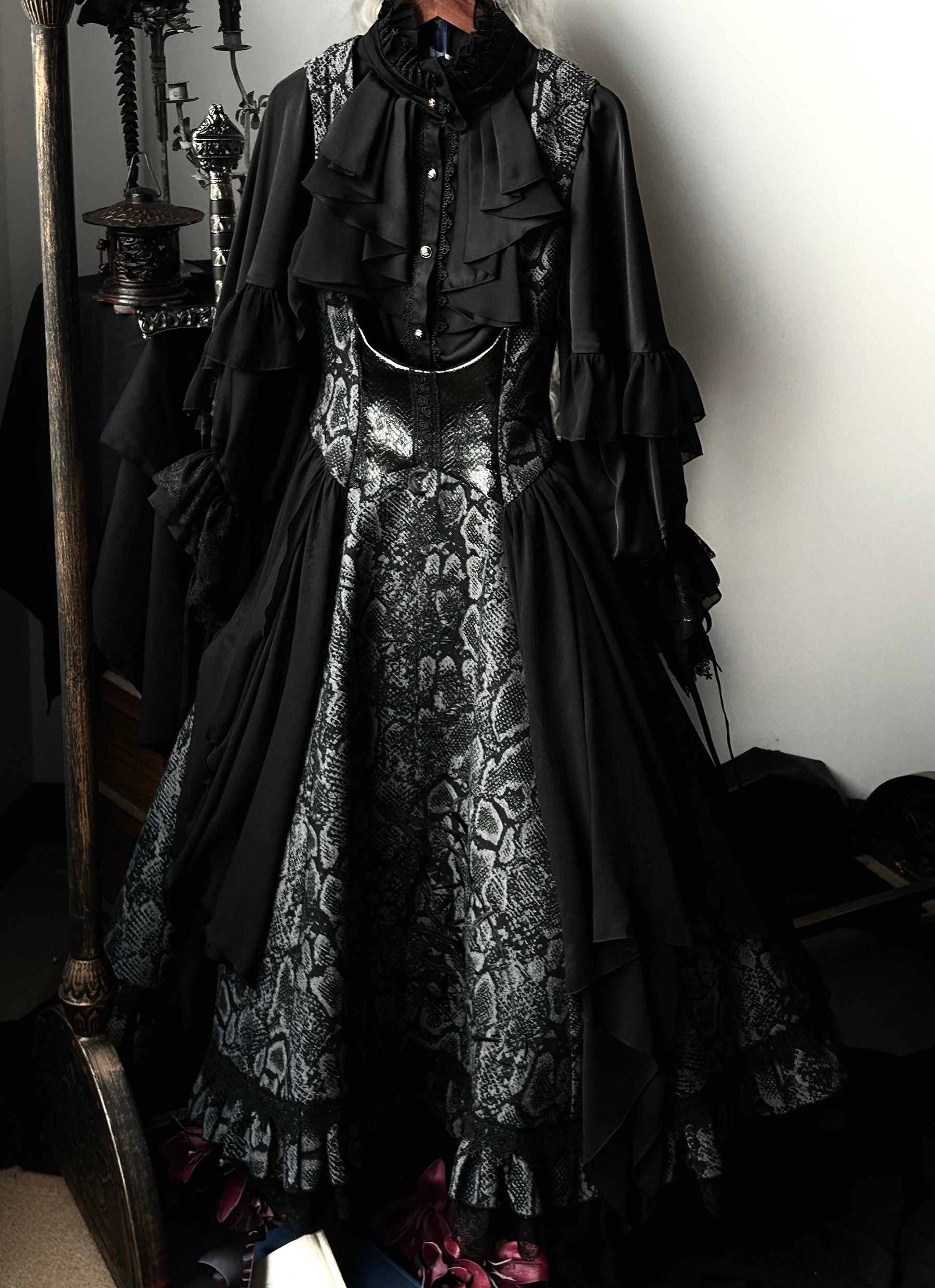 ZJstory~Dragon Bone Cemetery~Gothic Lolita JSK Set with Dragon and Snake Skeleton Embroidery (F L M S) 42699:749820