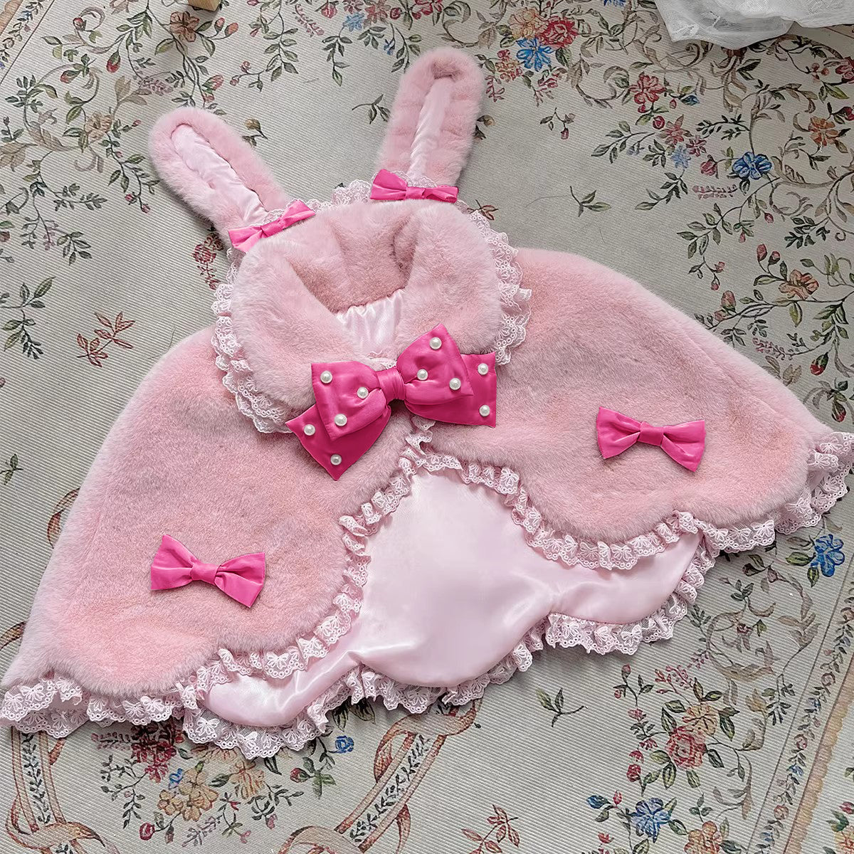 Letters from Unknown Star~Kawaii Lolita Cape Winter Lolita Shawl Daily Free size Light pink cape + strong pink bow 