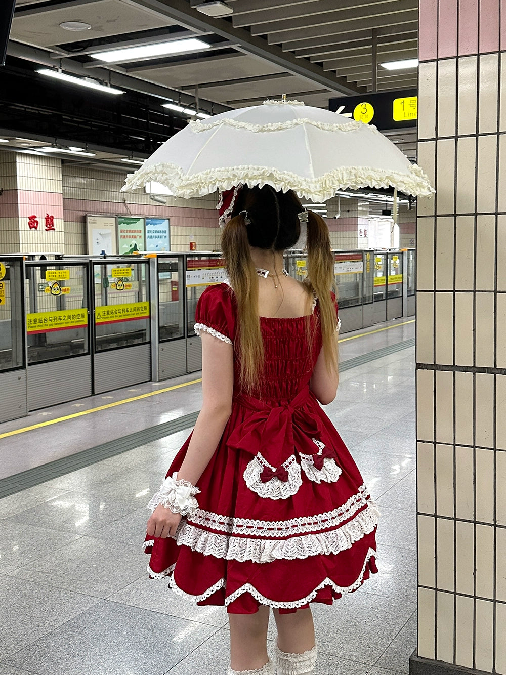 Miss Point - Vintage Petal Rabbit - Old School Lolita OP Cotton Dress With Petal-Shaped Hem 43135:768523