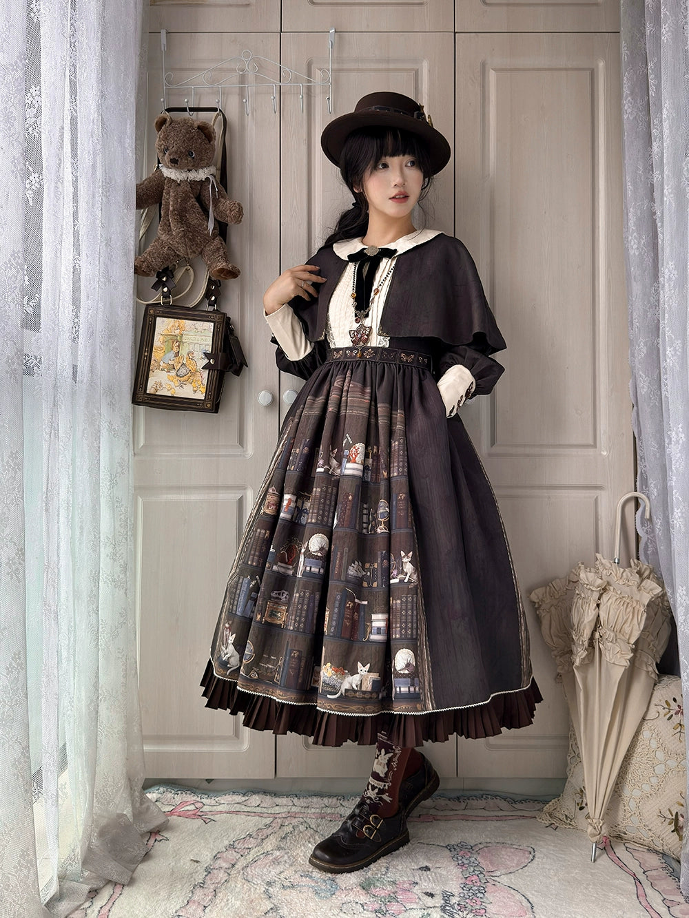 Miss Point - German Bookshelf - Classic Lolita OP Dress & Detachble Cape 44023:792395
