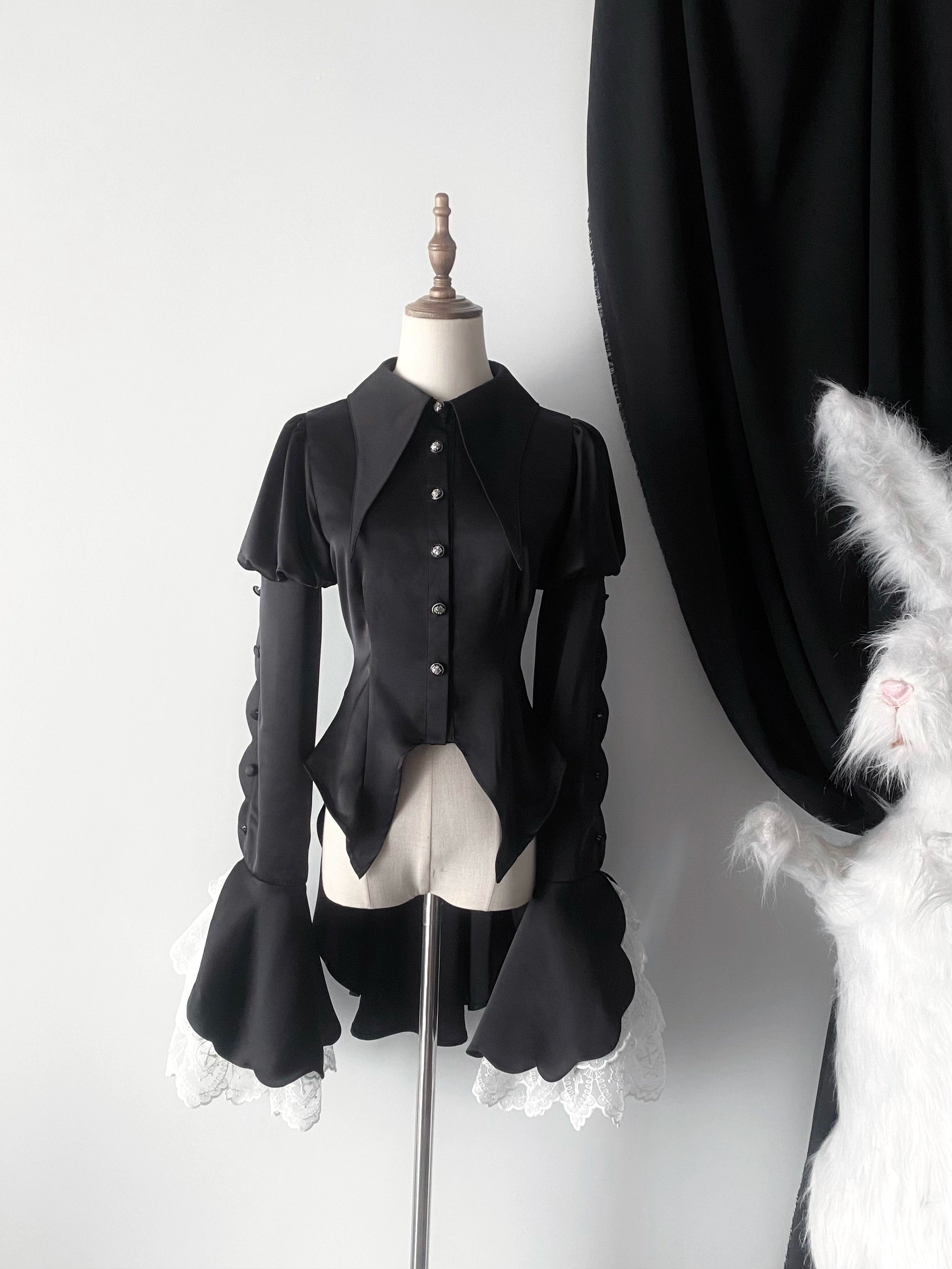 Maiden Portal - Heir Poem - Gothic Ouji Lolita Hime Sleeve Shirt, Trailing Hem (Black / L M S XL XS) 43905:789553
