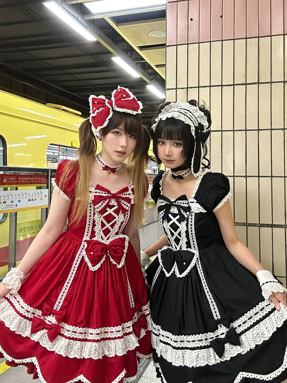 Miss Point - Vintage Petal Rabbit - Old School Lolita OP Cotton Dress With Petal-Shaped Hem 43135:768518