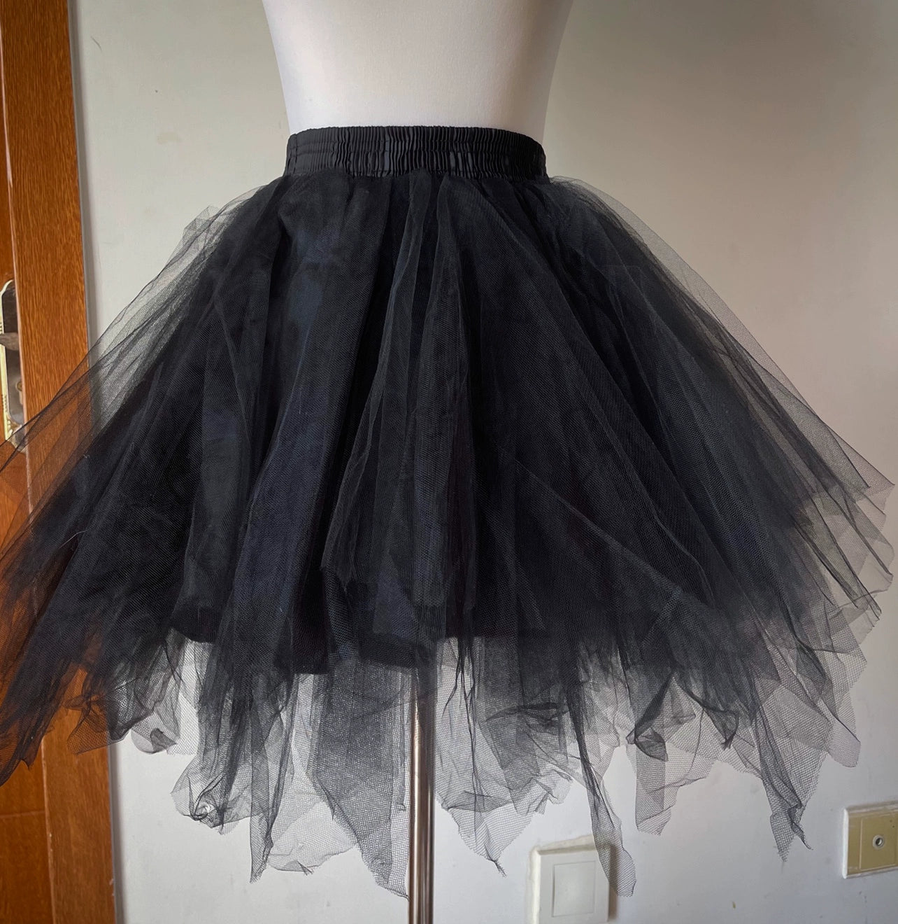 Kiko Lolita - Black Lolita Petticoat With Asymmetrical V-hem Black Petticoat Only (One Size)