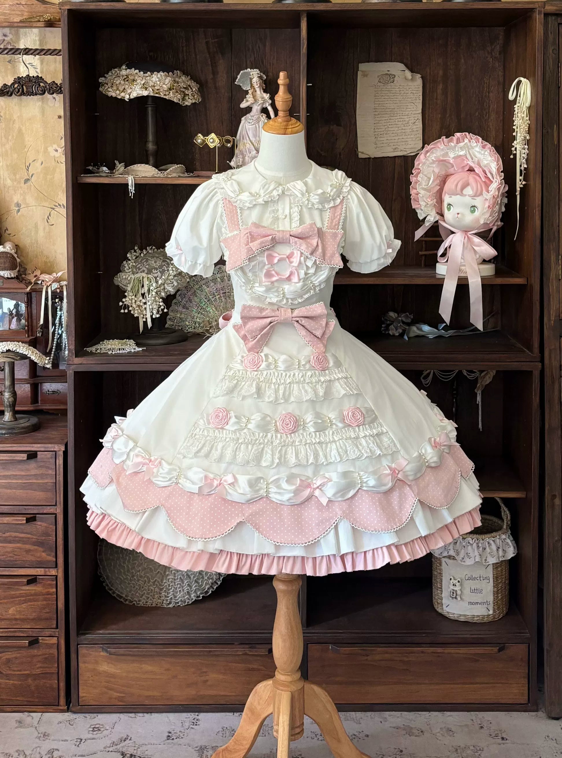 Cream Rosette Cake - Old School Lolita JSK Dress, Rose & Pearl Accents 45769:861475