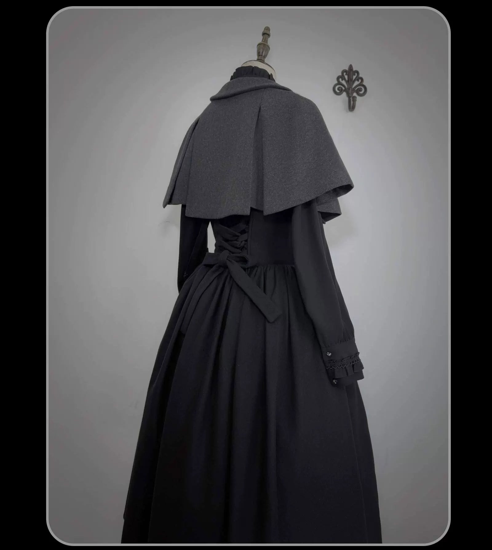 The Seventh Tenet - Classic Lolita Wool SK Set, Detachable Cape