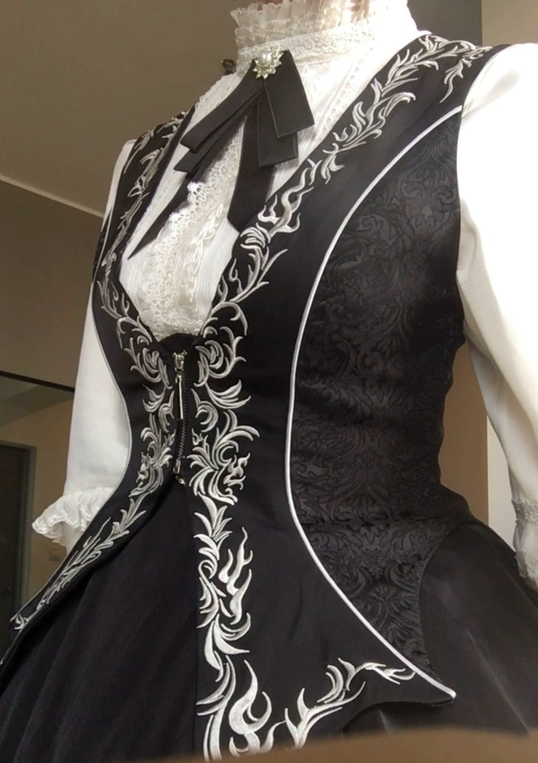 Luxury Banquet~Bloodline~Ouji Lolita Vest Prince Embroidery Irregular Vest