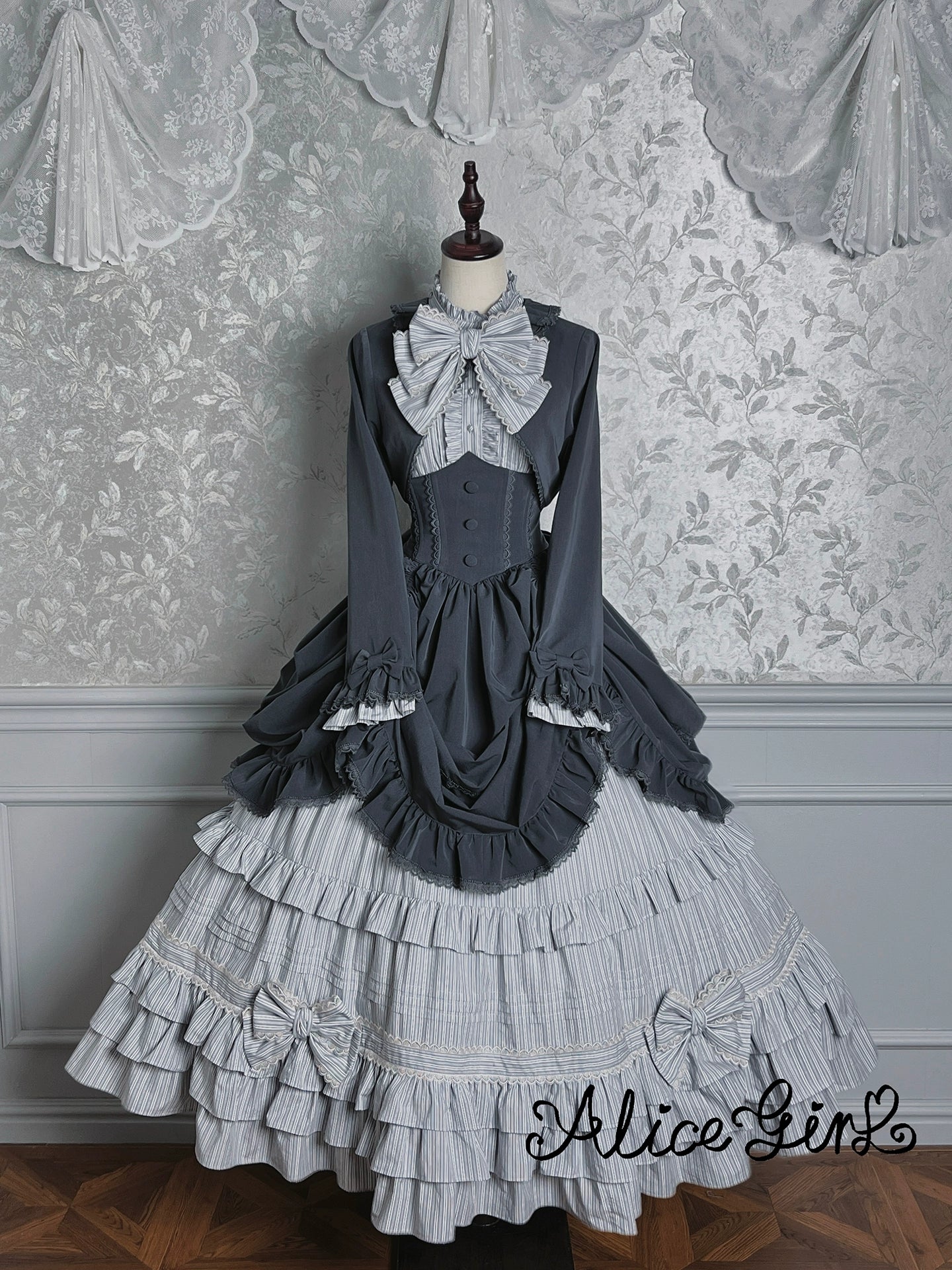 Alice Girl - Duke of Victoria - Classic Lolita SK & Overskirt Set 44092:794869