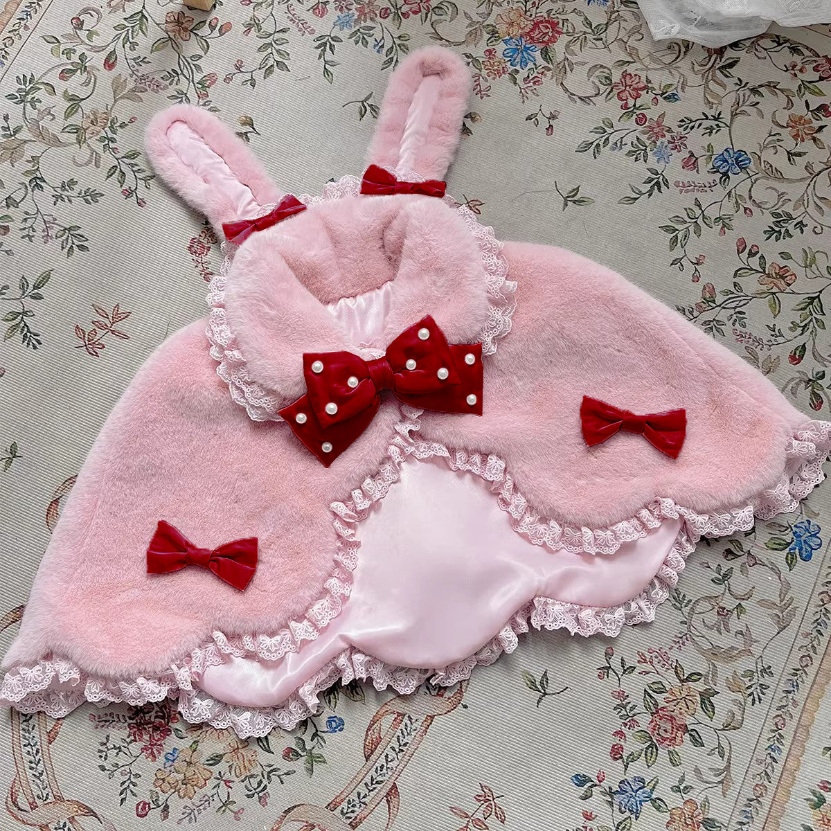Letters from Unknown Star~Kawaii Lolita Cape Winter Lolita Shawl Daily Free size Light pink cape + red bow 