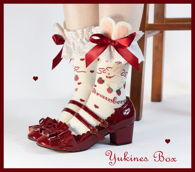 Yukines Box~Kawaii Lolita Strawberry Bunny Print Socks short socks off-white (without lace) 