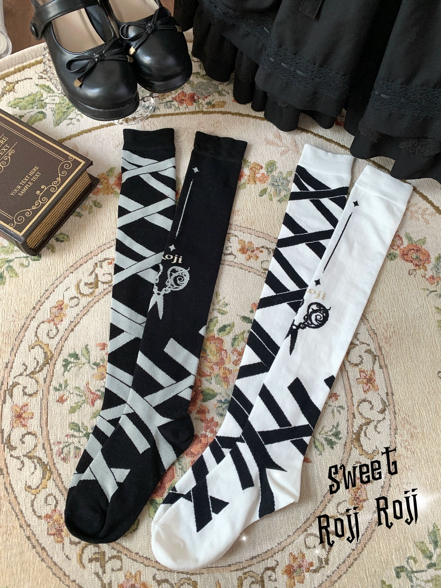 Roji Roji - Gothic Lolita Over-Knee Socks, Scissors Print 44190:798330