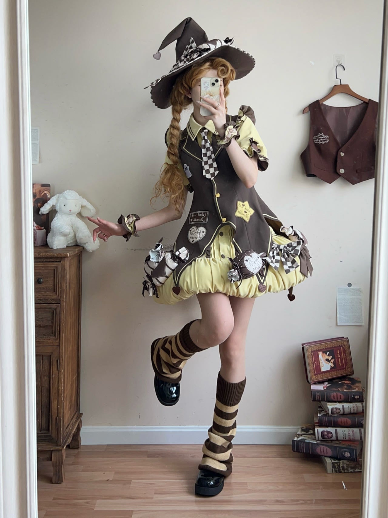 Piggy Bun- Witch Paradise - Kawaii Lolita OP Witch Themed Dress with Pointed Hem Vest