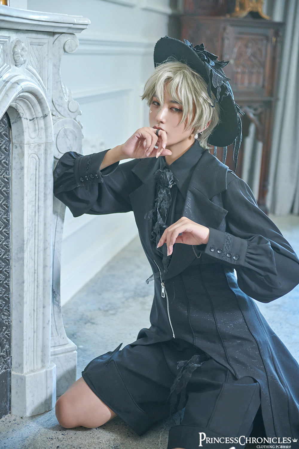 Princess Chronicles - Wind - Gothic Lolita handsome Black Long Vest