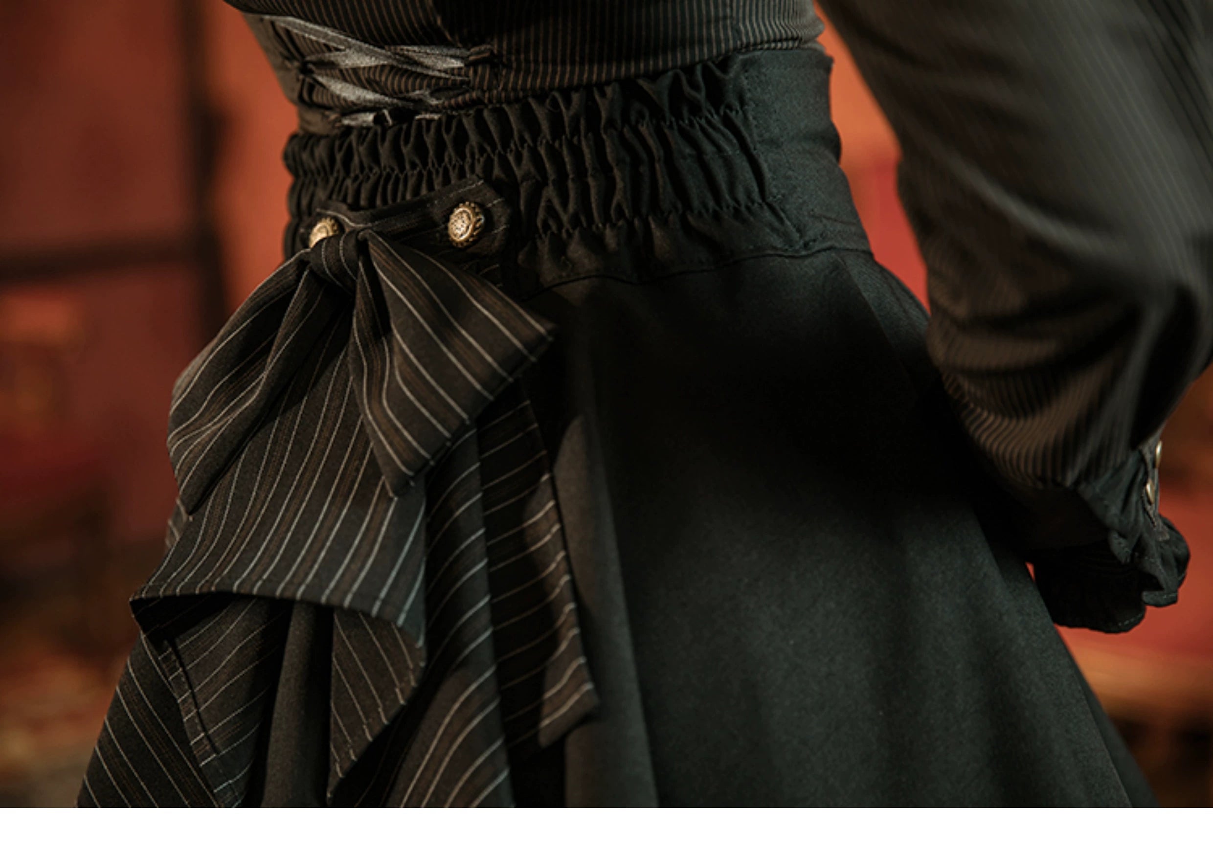 Mr. Yi's Steam Continent - Gothic Lolita Skirt Black High-Waisted Leather Waistband Skirt