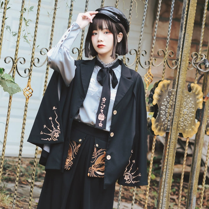 Quirky House~Wang Liang~Retro Lolita Embroidered Cloak Retro College Style Coat M Black cloak 