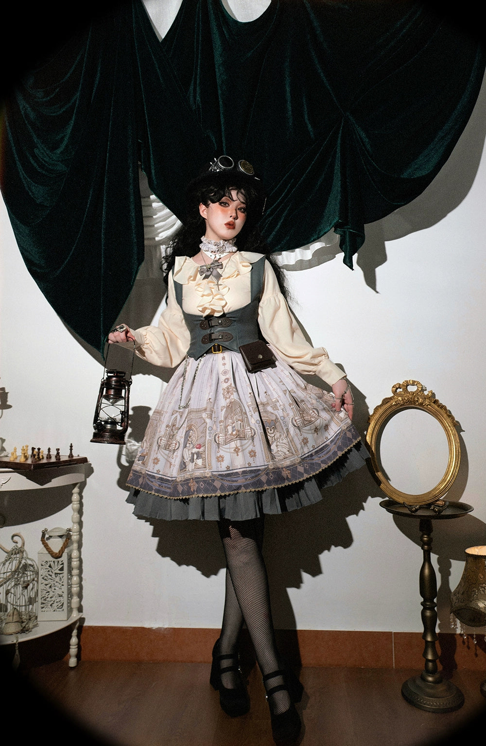 (BFM)Miss Point~Demon Hunting Notes~Gothic Lolita Cross Print Short Skirt   